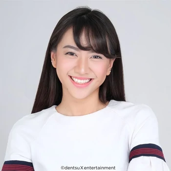 Shania Junianatha